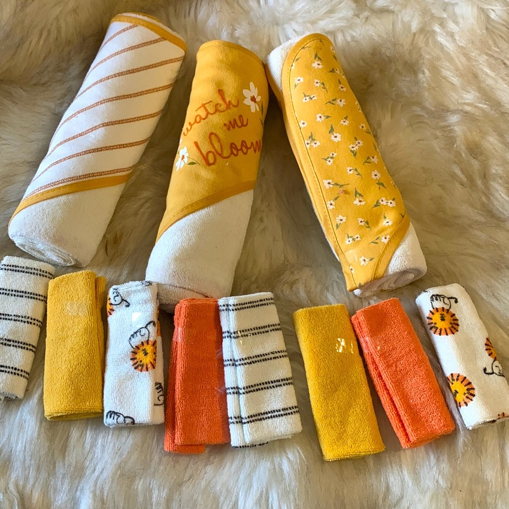 Hooded towels and washcloths